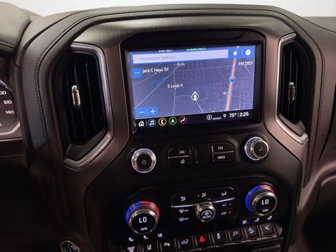 Used 2023 GMC Sierra 2500 Denali w/ Denali Ultimate Package AWD/4WD image 18