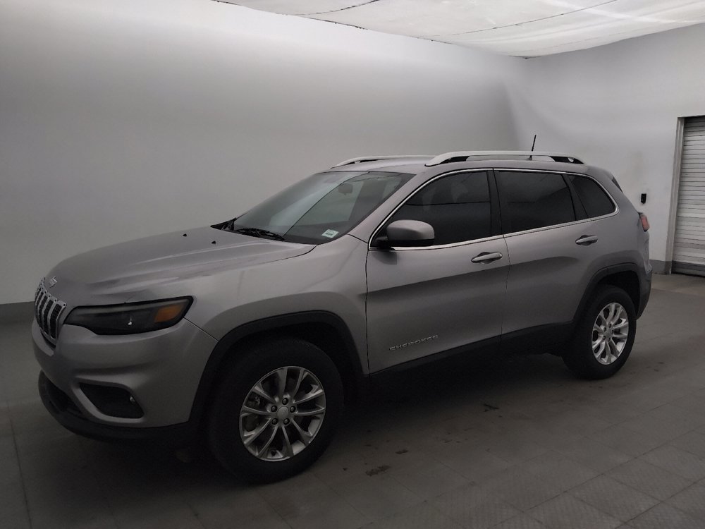 Used 2019 Jeep Cherokee Latitude w/ Popular Appearance Group AWD/4WD image 2