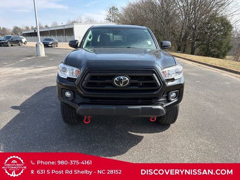 Used 2022 Toyota Tacoma SR image 4