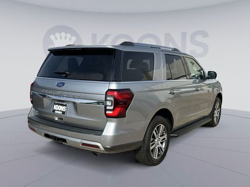 Used 2024 Ford Expedition Limited AWD/4WD image 16