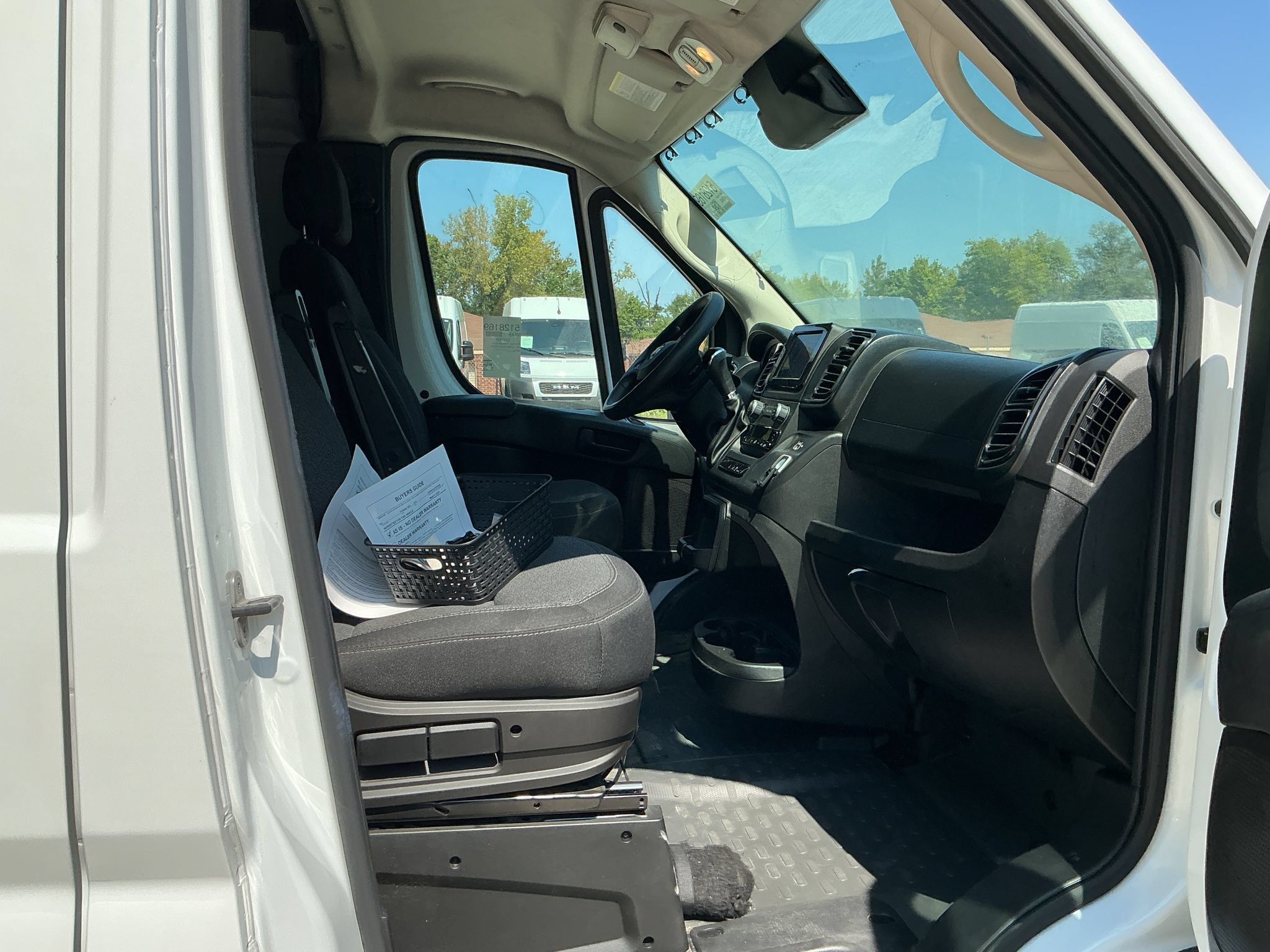 Used 2023 RAM ProMaster 3500 FWD image 5