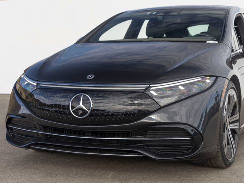 Used 2022 Mercedes-Benz EQS 450+ Sedan image 6