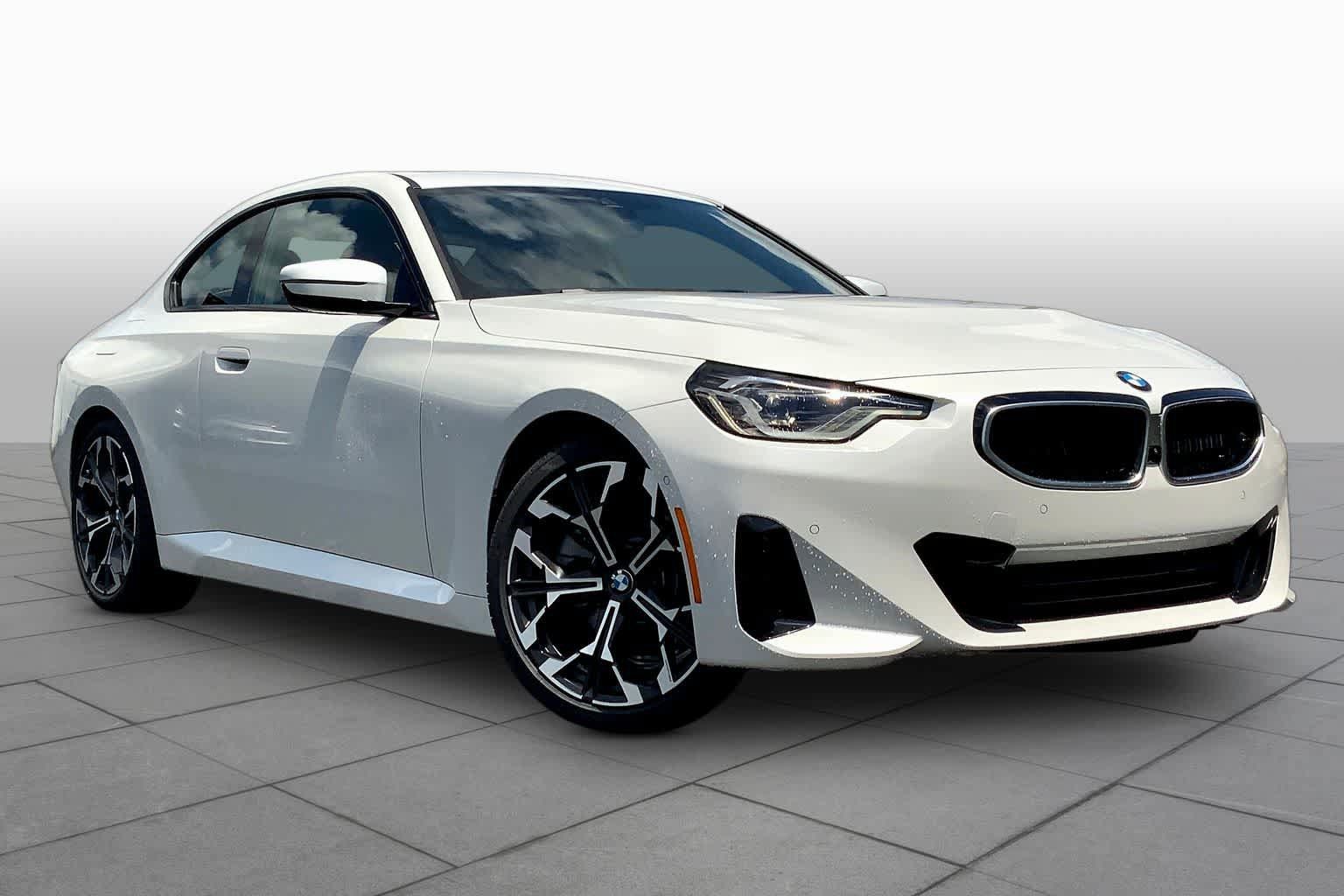 New 2025 BMW 230i Coupe w/ Premium Package RWD image 2