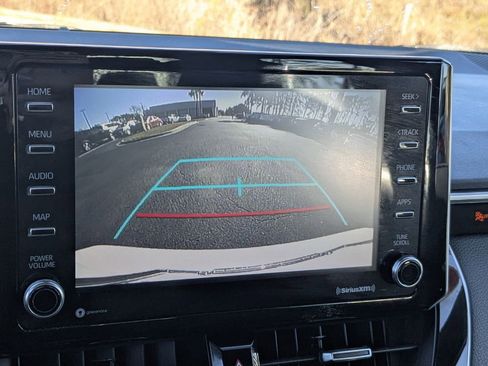 Used 2021 Toyota Corolla SE image 18