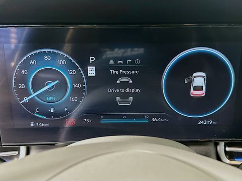 Used 2024 Hyundai Elantra SEL image 18