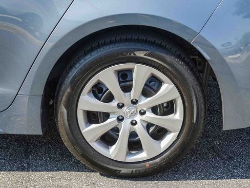 Used 2026 Toyota Corolla LE FWD image 12