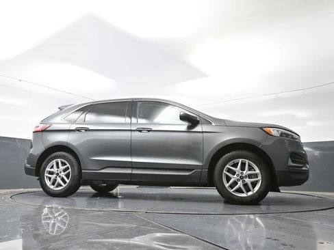 Used 2024 Ford Edge SEL image 53