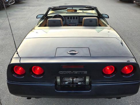 Used 1989 Chevrolet Corvette Convertible RWD image 14