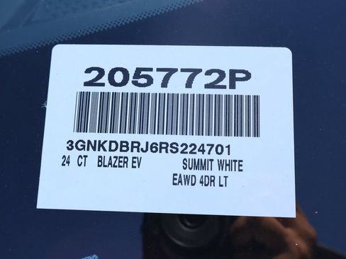Used 2024 Chevrolet Blazer EV LT AWD/4WD image 39