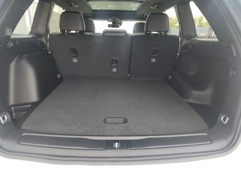 New 2025 Jeep Grand Cherokee Limited w/ Luxury Tech Group II image 24