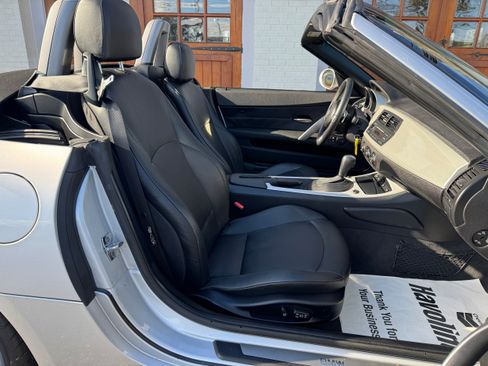 Used 2006 BMW Z4 3.0i image 11