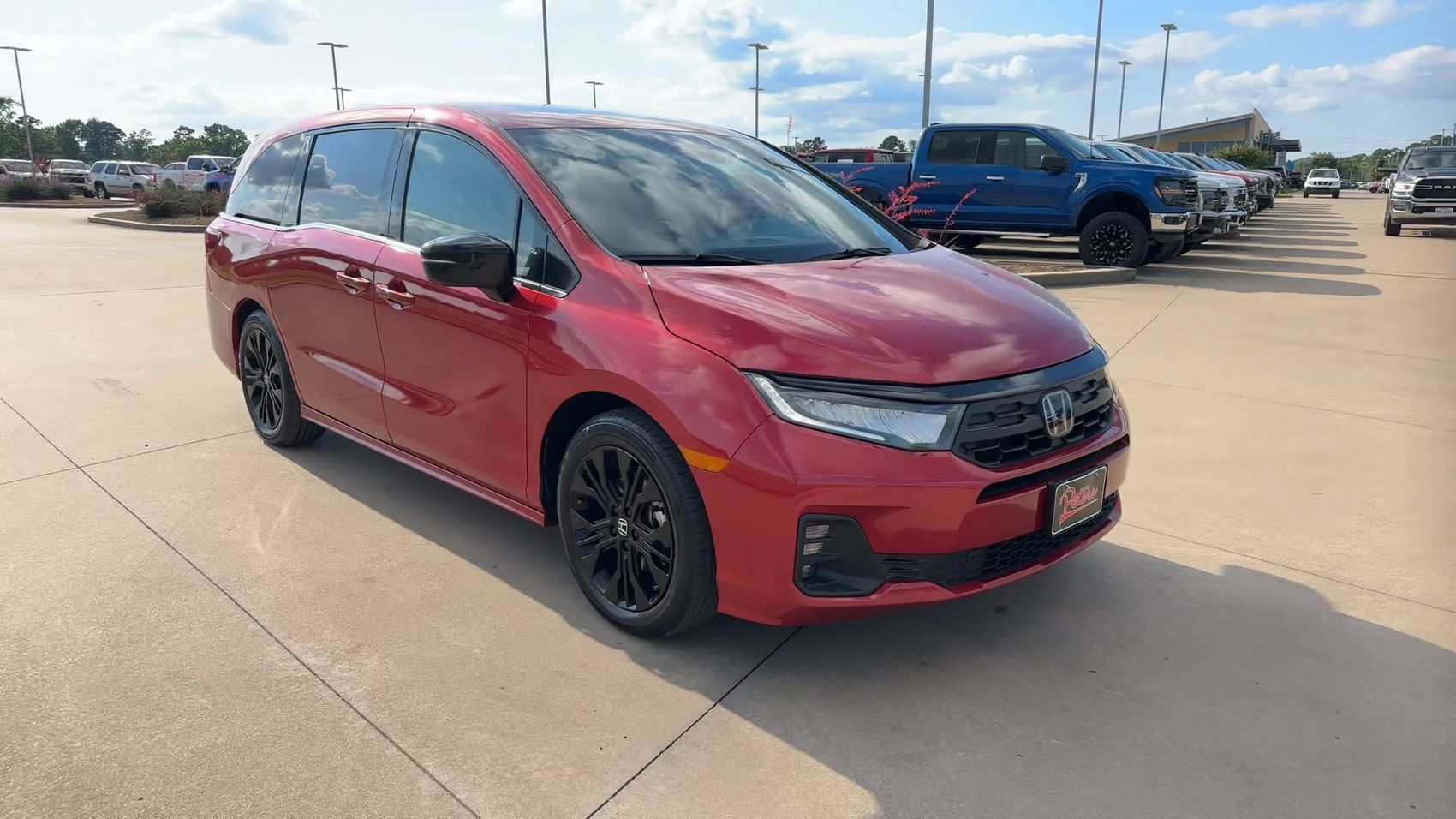 Used 2025 Honda Odyssey Sport-L image 3