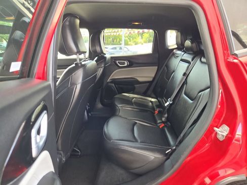 Used 2025 Jeep Compass Limited AWD/4WD image 17