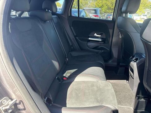 Used 2023 Mercedes-Benz GLA 250 GLA 250 image 9