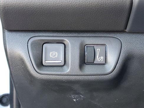 Used 2023 GMC Acadia AT4 w/ LPO, 'HIT The Road' Package image 19