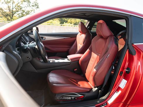 Used 2018 INFINITI Q60 Red Sport 400 w/ Pro Active Package image 15