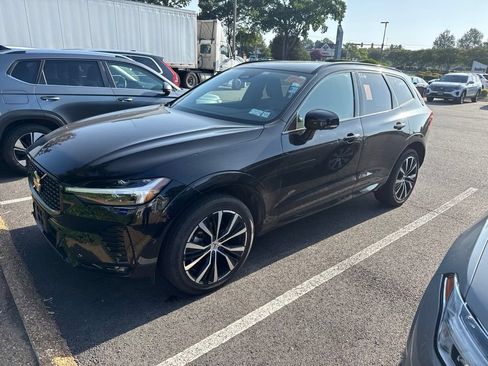 Used 2025 Volvo XC60 B5 Plus AWD/4WD image 1