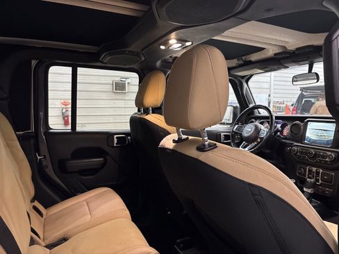 Used 2020 Jeep Gladiator Sport w/ Quick Order Package 24S image 31