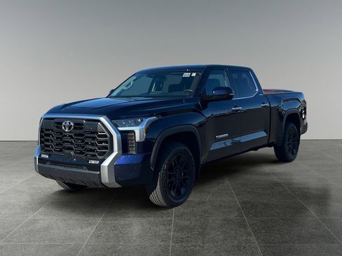 Used 2022 Toyota Tundra Limited w/ TRD Off-Road Package image 3