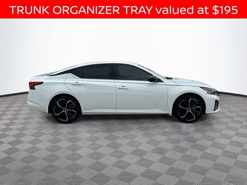 Used 2024 Nissan Altima 2.5 SR image 4