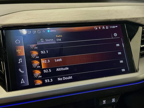 Used 2023 Audi Q4 e-tron Premium Plus w/ Premium Plus image 21