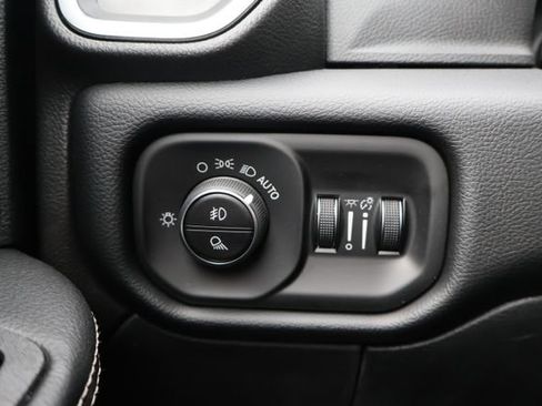 New 2026 RAM 2500 Laramie AWD/4WD image 18