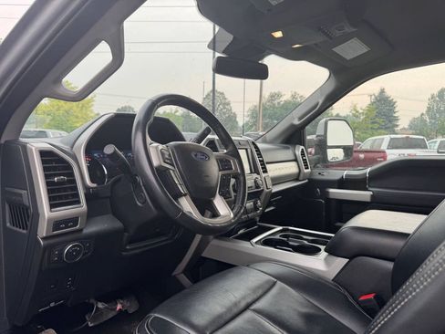 Used 2021 Ford F350 Lariat w/ Lariat Ultimate Package AWD/4WD image 11