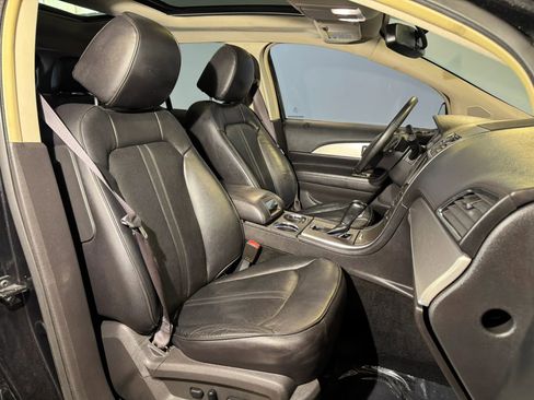 Used 2013 Lincoln MKX AWD image 21