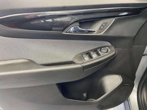 Used 2025 Chevrolet TrailBlazer LT AWD/4WD image 17