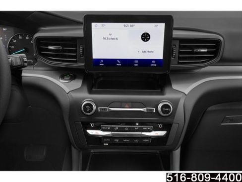 Used 2022 Ford Explorer XLT w/ Equipment Group 202A AWD/4WD image 11