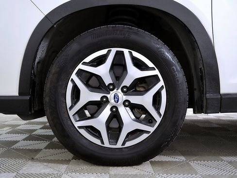 Used 2023 Subaru Forester Premium AWD/4WD image 11