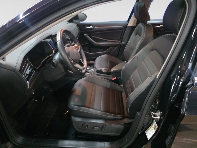 Used 2023 Volkswagen Jetta SE FWD image 11