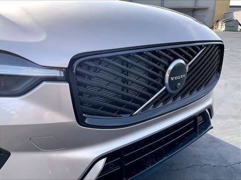 New 2026 Volvo XC60 B5 Plus w/ Protection Package Premier AWD/4WD image 33