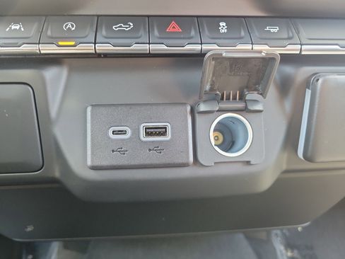 Used 2024 Chevrolet Silverado 1500 Custom RWD image 30