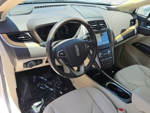 Used 2016 Lincoln MKC Select w/ Select Plus Package FWD image 19