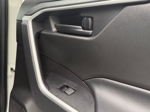 Used 2020 Toyota RAV4 LE w/ All Weather Liner Package AWD/4WD image 26