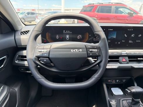 New 2026 Kia K4 EX FWD image 10