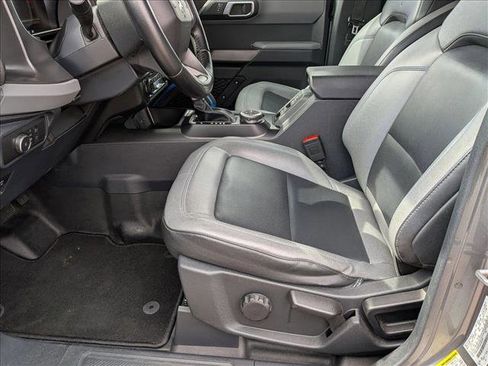 Used 2022 Ford Bronco Black Diamond image 16