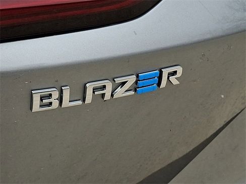 New 2026 Chevrolet Blazer EV LT image 17