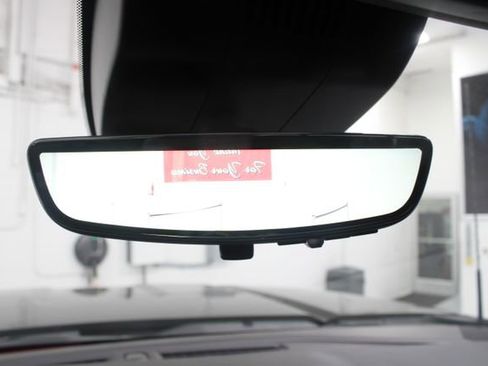 Used 2025 GMC Sierra 3500 Denali w/ Denali Reserve Package image 3