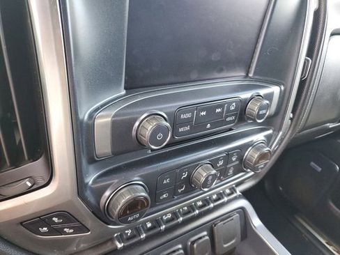 Used 2019 Chevrolet Silverado 2500 LTZ w/ Duramax Plus Package AWD/4WD image 17