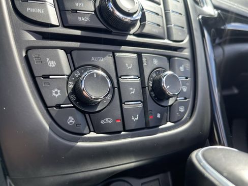 Used 2016 Buick Cascada Premium image 37
