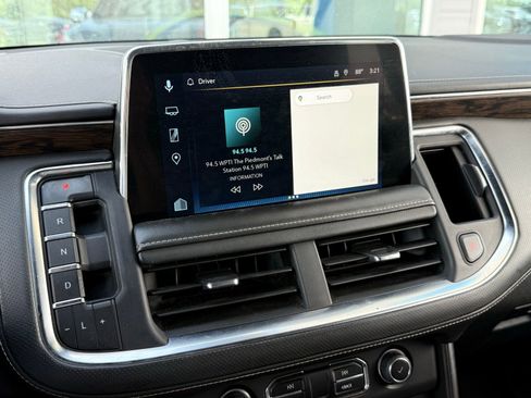 Used 2023 Chevrolet Suburban Premier RWD image 47
