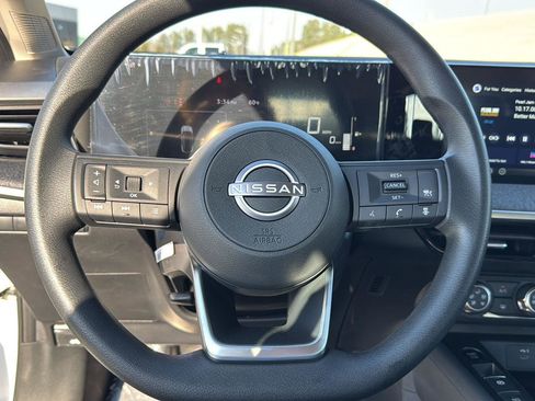 New 2026 Nissan Kicks S image 17