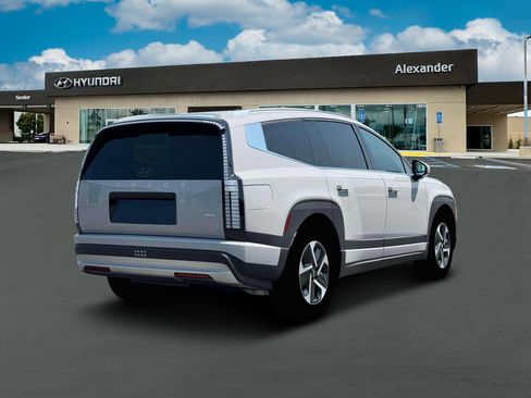 New 2026 Hyundai Ioniq 9 SE image 7