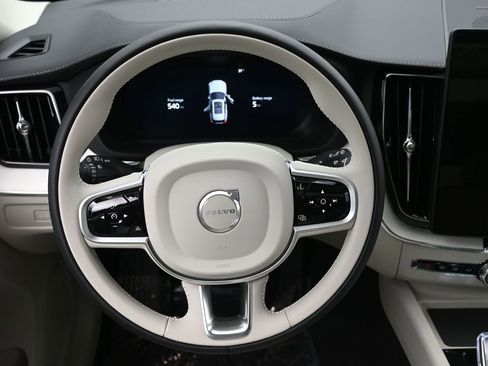 New 2026 Volvo XC60 T8 Ultra w/ Protection Package Premier image 17