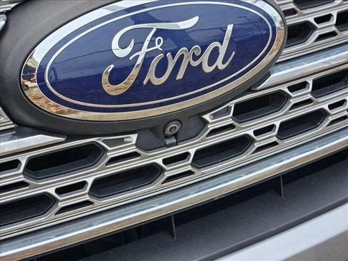 Used 2020 Ford Explorer Limited image 5