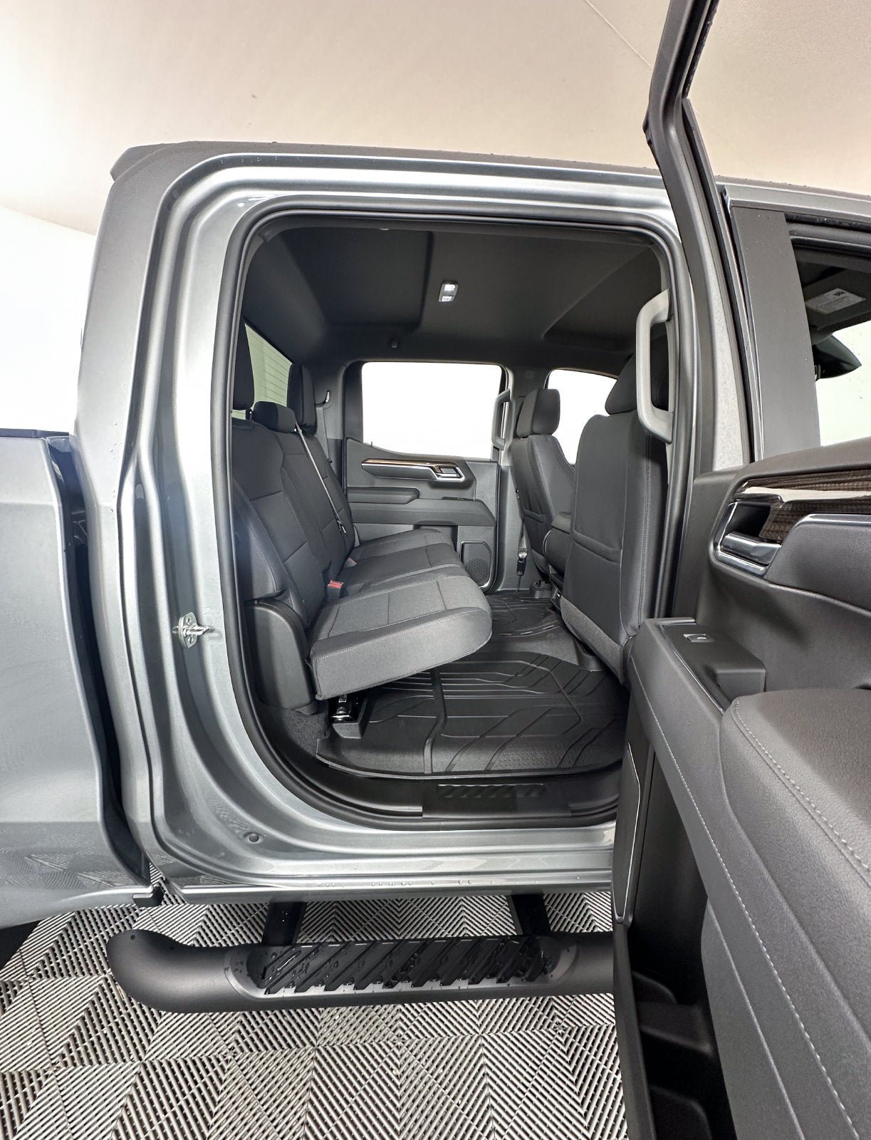 New 2026 Chevrolet Silverado 1500 RST w/ RST Select Package RWD image 6