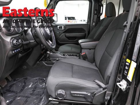 Used 2023 Jeep Wrangler Unlimited w/ Cold Weather Group AWD/4WD image 14