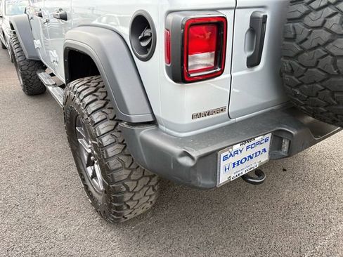 Used 2024 Jeep Wrangler Sport S image 21